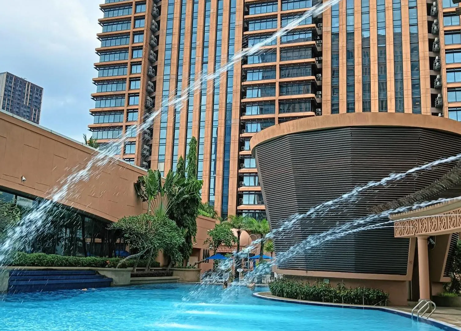 100 Service Suites At Times Square Kl Kuala Lumpur
