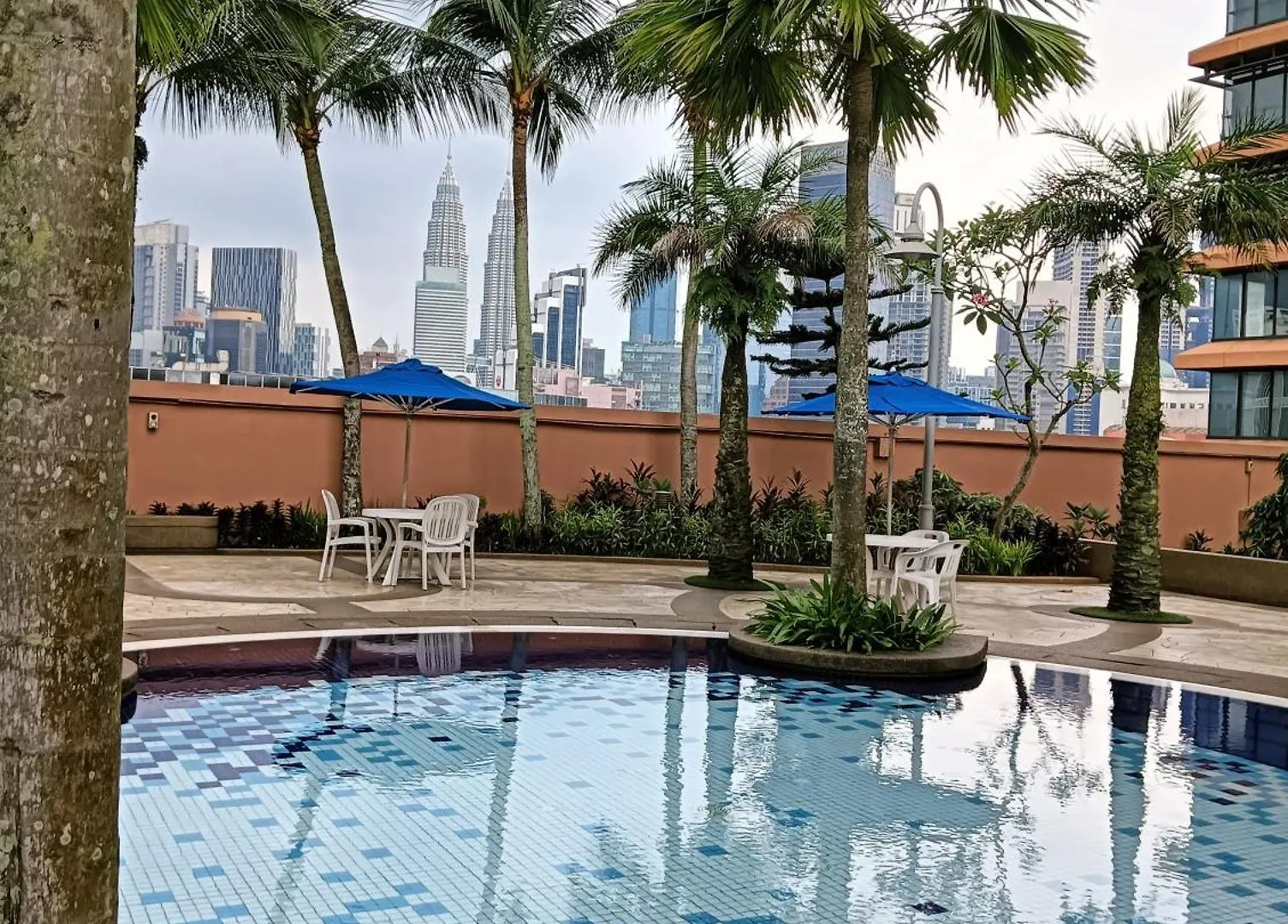 Apartament 100 Service Suites At Times Square Kl Kuala Lumpur Malezja